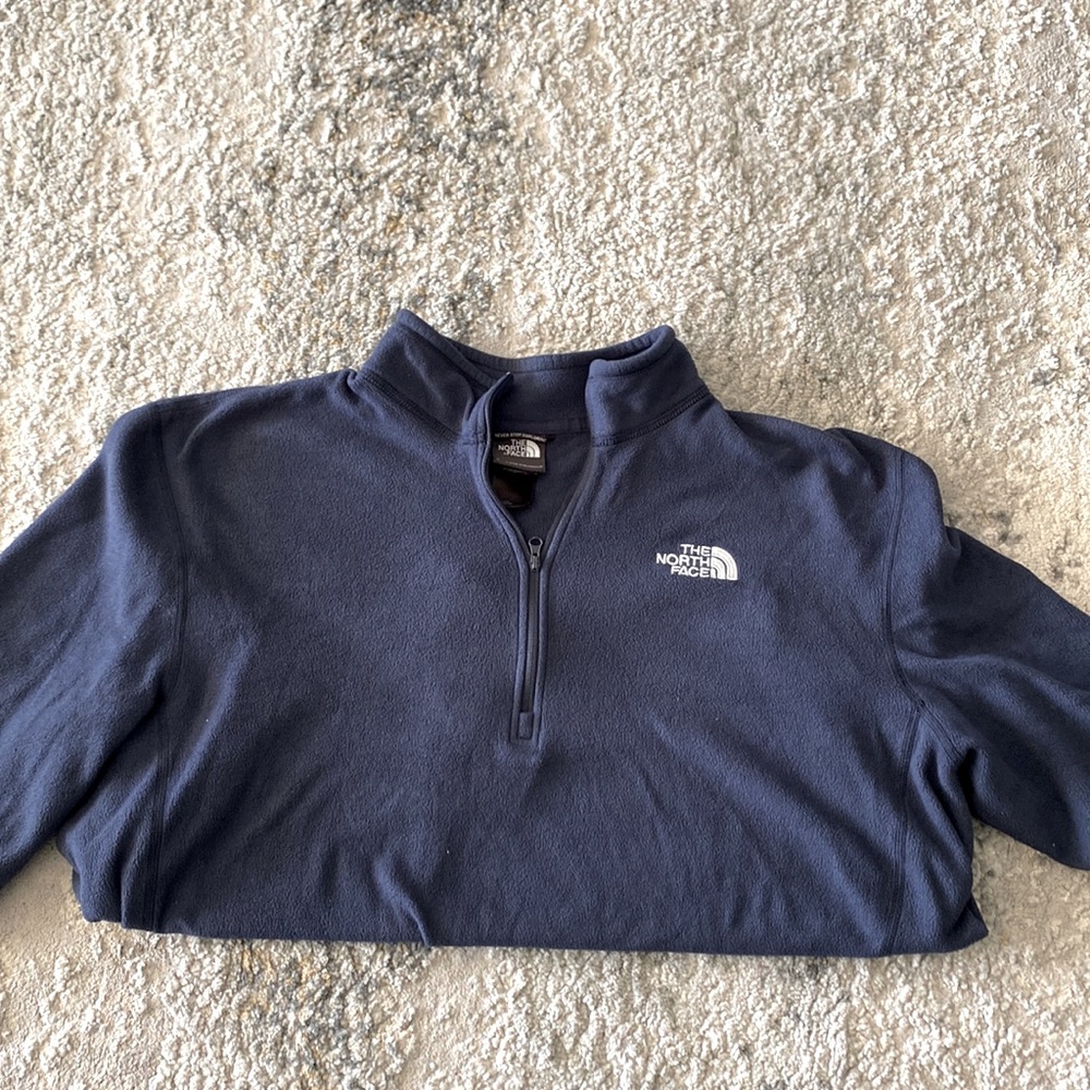 North Face Fleece. 100% polyester. Fleece like